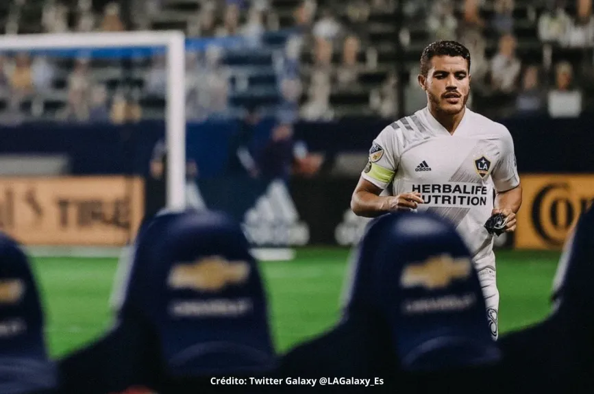 12 Jonathan Dos Santos.jpg