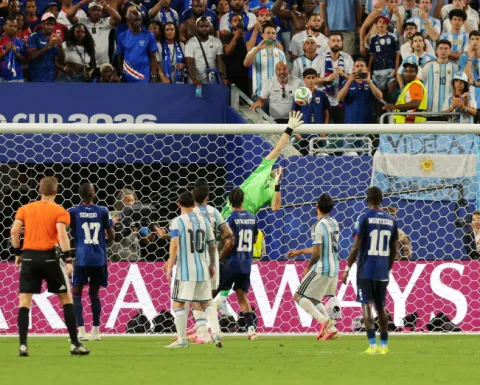 Gol de Sidny Lopes Cabral