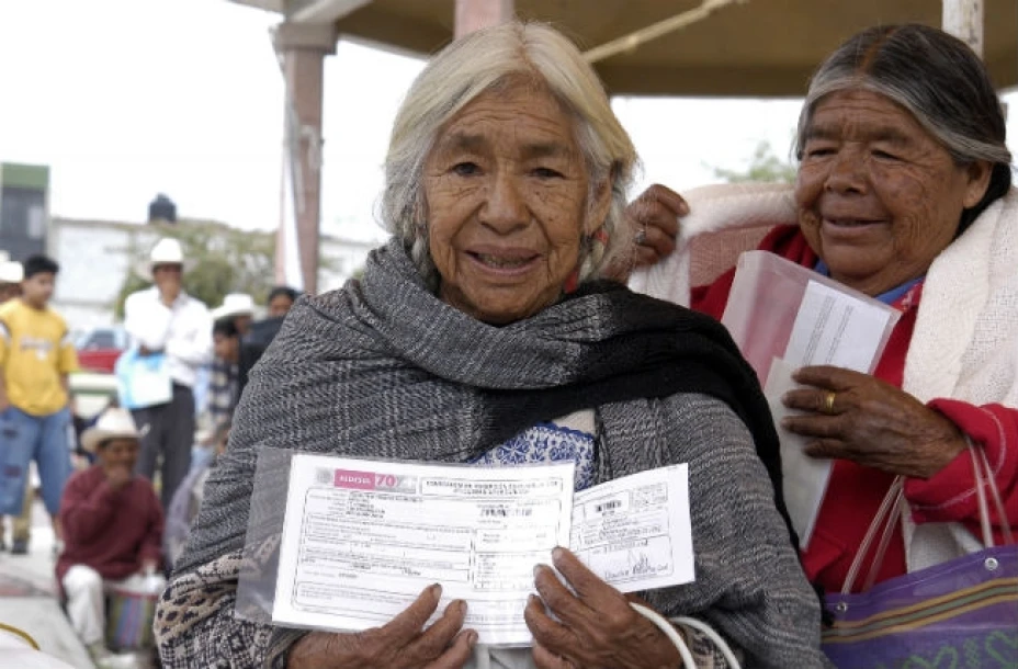 Beneficiaria del programa 70 y más