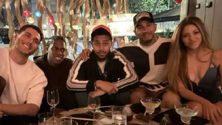 Shakira y Hamilton, las pistas que delatarían su romance