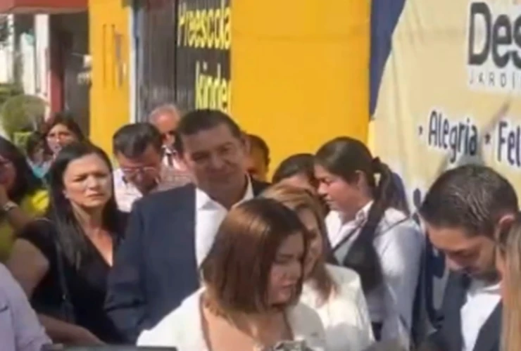 Elecciones 2024Alejandro Armenta, candidato a gobernador de Puebla, acude a votar