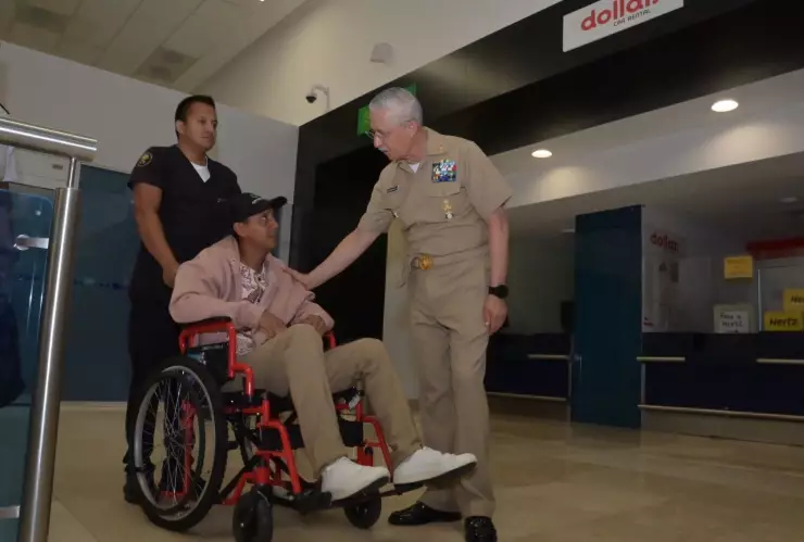 Regresa la tripulación al puerto de Veracruz tras el choque del Buque Cuauhtémoc