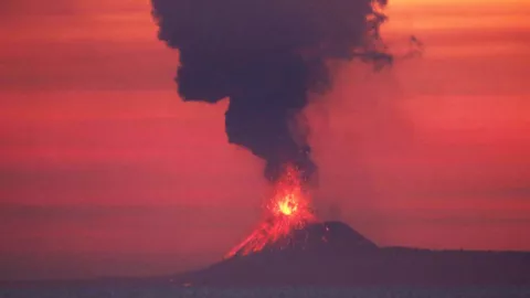 volcán-Anak-Krakatoa.jpg