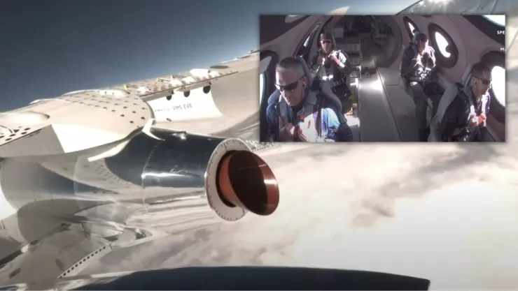 Avión comercial al espacio