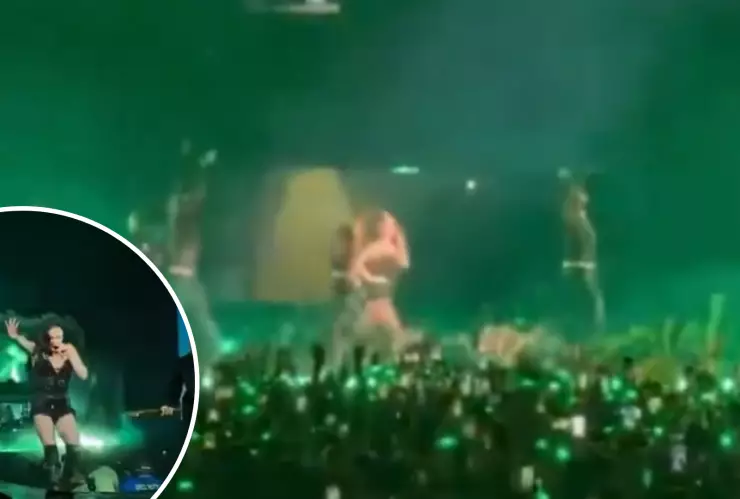 Bailarín de Lady Gaga cae del escenario en concierto.png