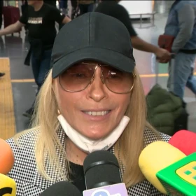 Yuri se niega a hablar sobre la familia Aguilar tras ataques en redes sociales