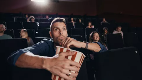 App para avisar cuando es el mejor momento para ir al baño en el cine