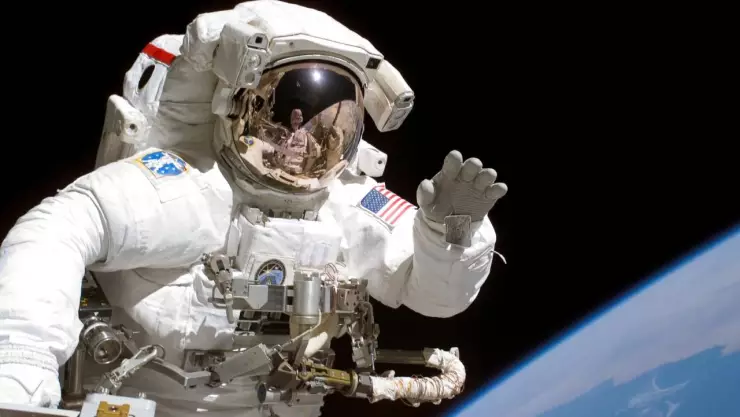 NASA prohíbe a astronautas masturbarse en el espacio