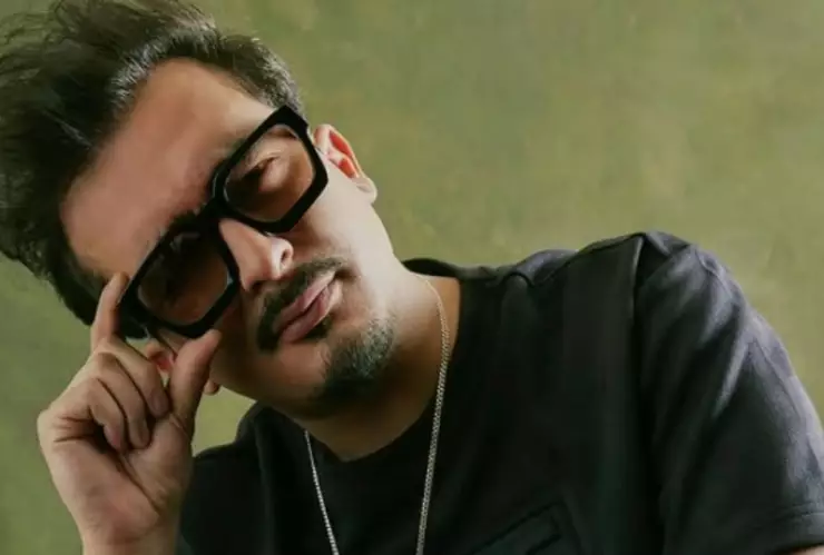 Ricardo Pérez es muso de Susana Zabaleta y sale en nuevo clip musical de la cantante