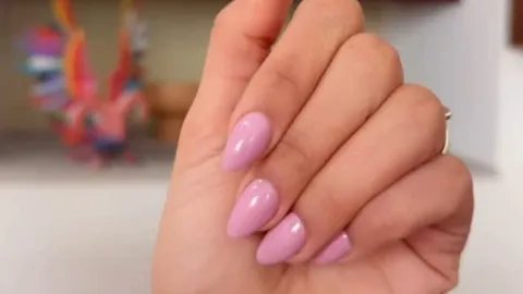 Kristal Silva uñas