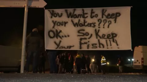 Pescadores franceses protestan por BREXIT en Reino Unido