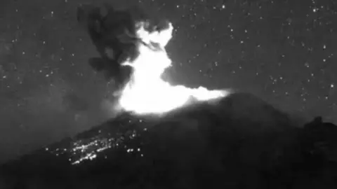 Popocatépetl registra explosiones