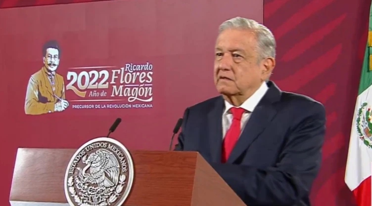 amlo atlacomulco estatua