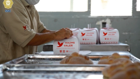 Reclusorios de CDMX arrancan venta de pan de muerto