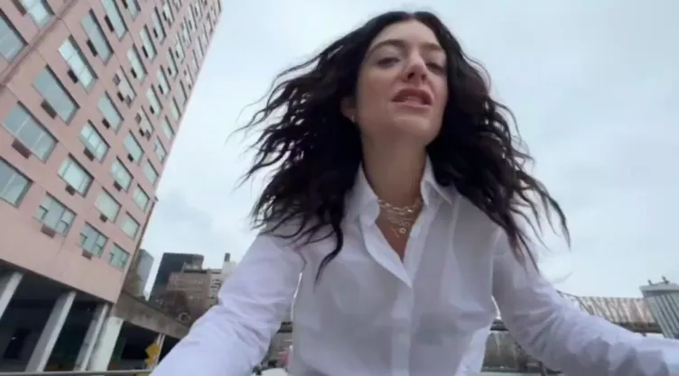 Lorde anuncia fecha de lanzamiento de su nuevo material
