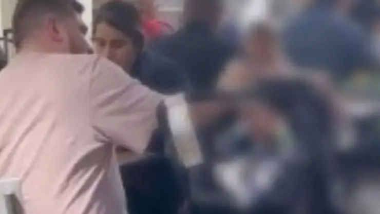 Video_ Hombre golpea a un bebé en la cabeza en el Aeropuerto de Monterrey; exigen justicia en redes.jpg