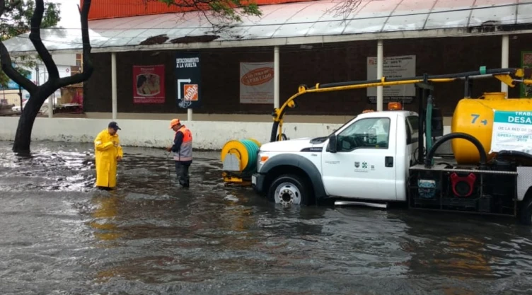 encharcamientos lluvia granizo en la ciudad de méxico cdmx