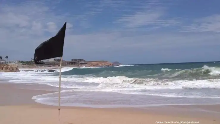 Baja California los cabos huracán.jpg