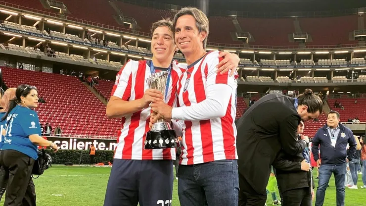 Tilon Lo que casi nadie sabe de Mateo Chávez: su papá era futbolista y un ...