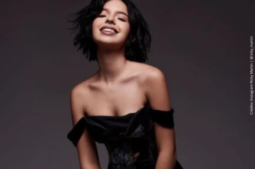 Ángela Aguilar muy sexy..jpg