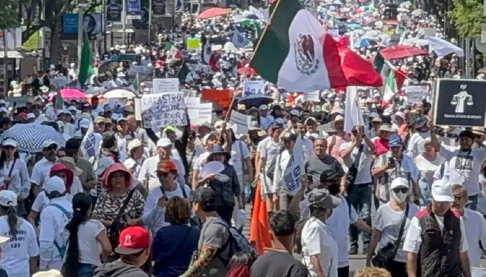 Trabajadores del Poder Judicial listan batalla legal.