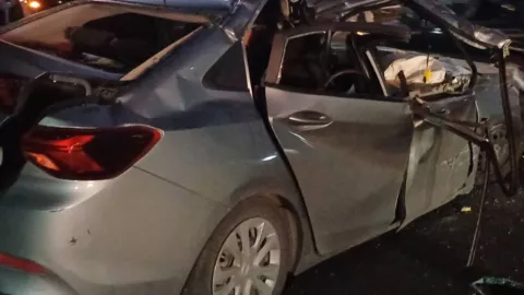 Accidente en la carretera a El Salto deja un vehículo destruido y una persona herida