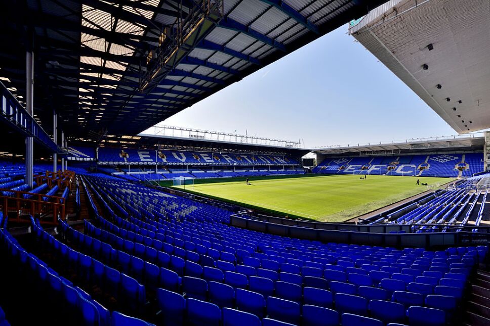 El Everton podría ser la nueva casa de Hirving Lozano