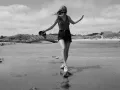 Taylor blanco y negro.jpg