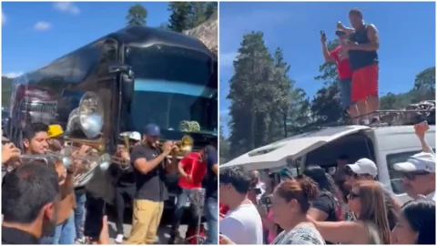 La gente grab&oacute; el concierto que ofrecieron Los Recoditos en medio de un bloqueo en Sinaloa. 