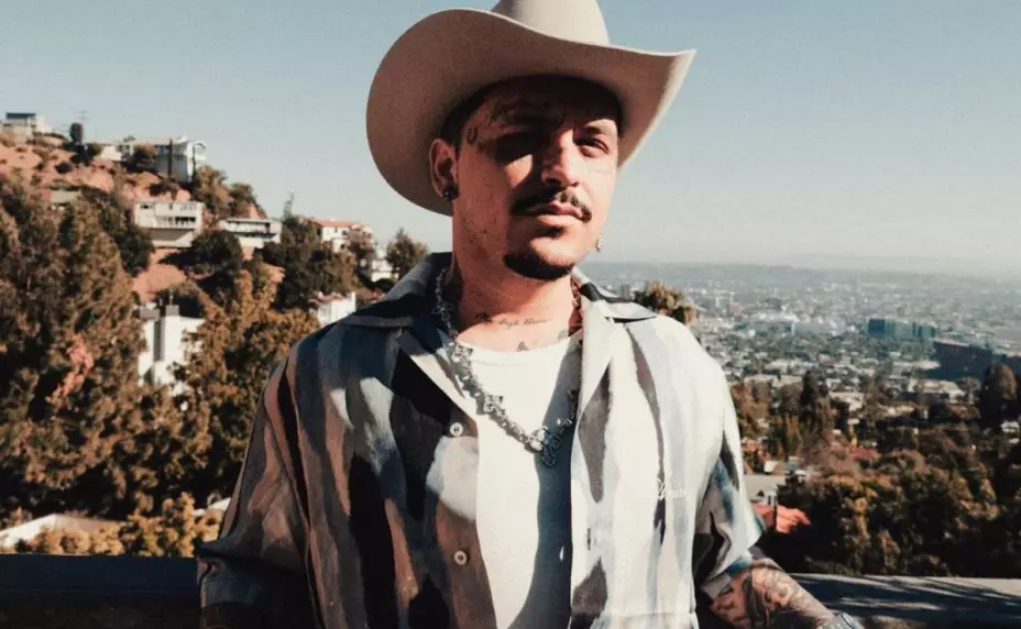 nodal infiel cazzu con fan esto se sabe