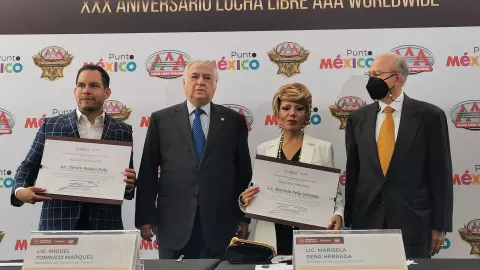 Exposición 30 aniversario Lucha Libre AAA