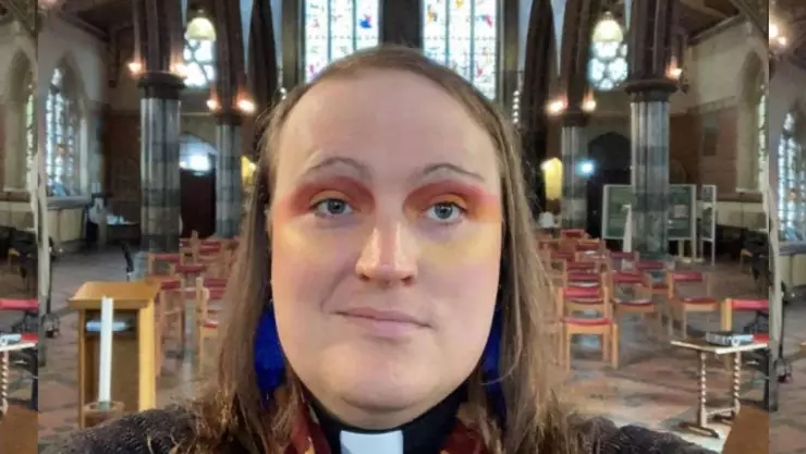 bingo allison primer cura no binario iglesia