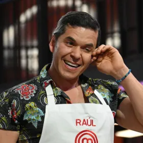 Raúl Sandoval se emocionó al recordar a su madre