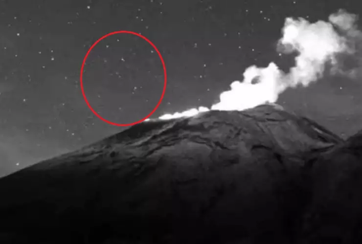 meteoros en el volcán Popocatépetl 20 de julio