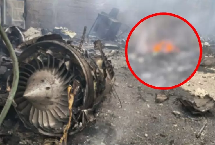 VIDEO | ¡IMÁGENES FUERTES! Avioneta se estrella cerca del aeropuerto; reportan movilización por posibles fallecidos