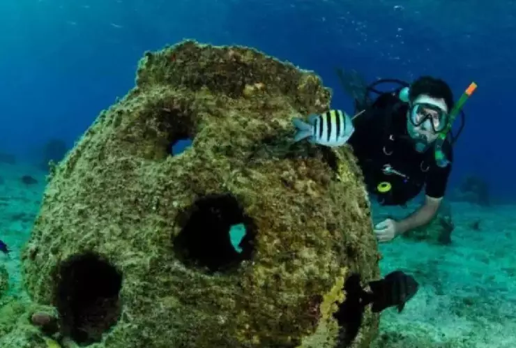 Crean arrecifes artificiales con cenizas de personas fallecidas