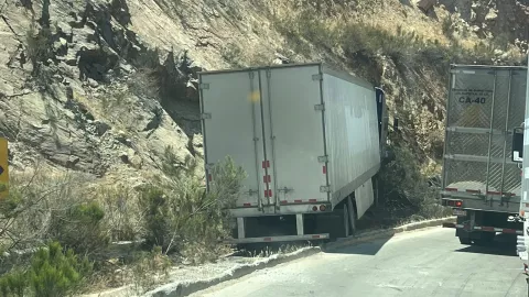 Accidente de tráiler en Tijuana