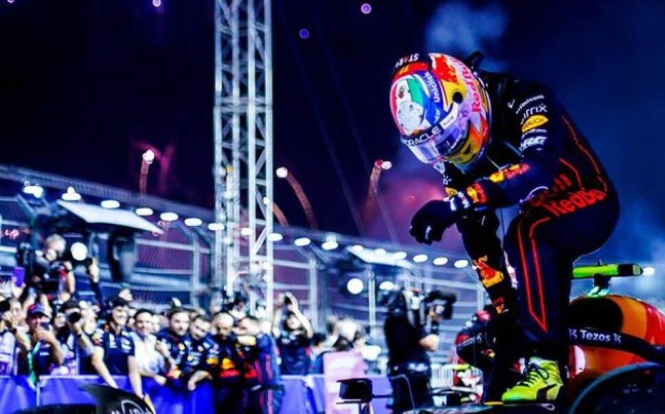 Checo Pérez correrá en Guadalajara