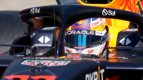 Checo Pérez en el circuito de Imola
