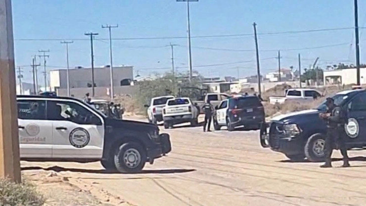 operativo-en-puerto-penasco-sonora-aseguran-casa-seguridad-armas-y-vehiculos