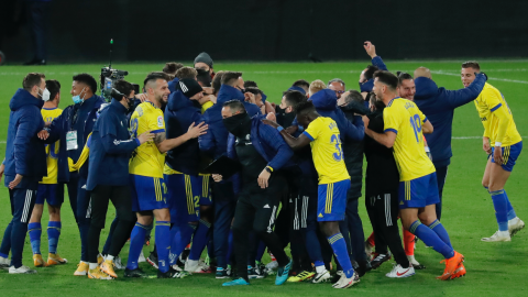 El Cádiz festejó como un título el triunfo sobre el Barcelona