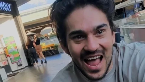 de-que-murio-actor-26-anos-james-hollcroft