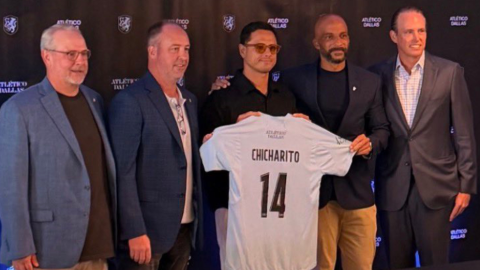 Presentación del Chicharito Hernández con Atlético Dallas