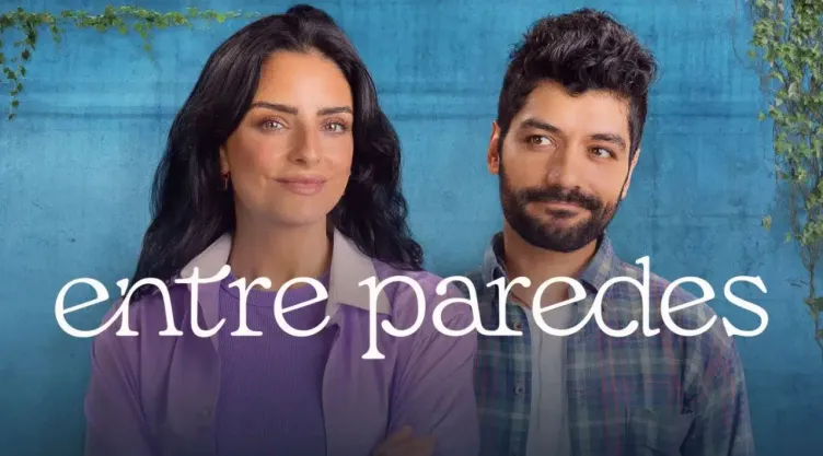 De qué trata Entre Paredes, serie protagonizada por Aislinn Derbez.
