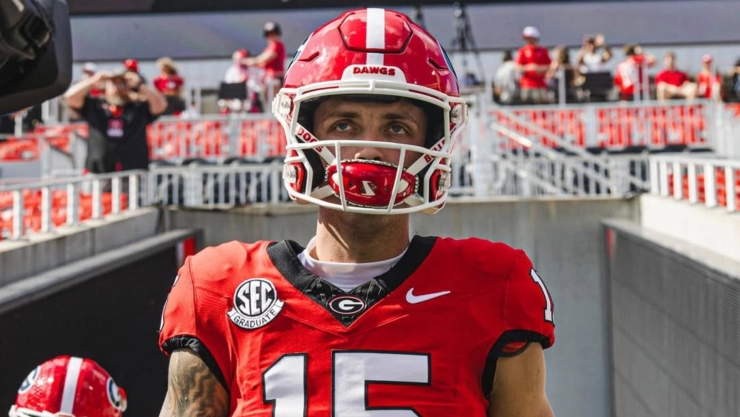 Carson Beck, mariscal de campo de Miami Hurricanes