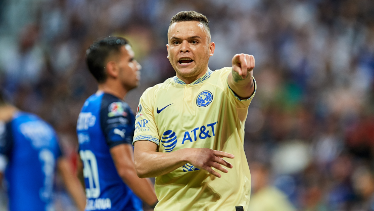 Jonathan Cabecita Rodriguez en partido Rayados vs America