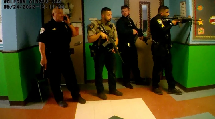 Despedido Pete Arredondo; jefe del operativo en tiroteo de Uvalde.