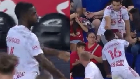 futbolista golpea a aficionada