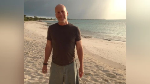Familia de Bruce Willis confirma que el actor padece demencia