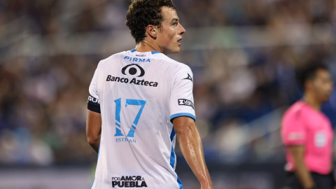 Esteban Lozano con Puebla